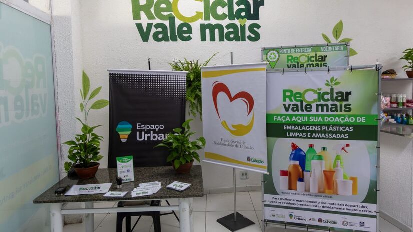Após a inauguração no Centro, a Prefeitura de Cubatão planeja levar o Espaço Eco Troca para outros bairros. O objetivo é criar uma cultura permanente de sustentabilidade aliada à geração de renda para as famílias cubatenses. /Divulgação
