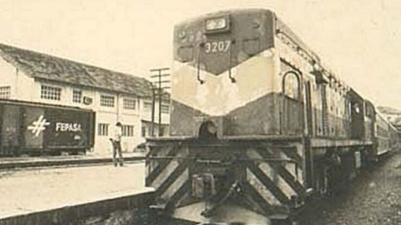 Além de 32 mil passageiros, novos trilhos devem transportar 600 contêineres por dia entre o porto e o Vale do Ribeira/Waldir Rueda
