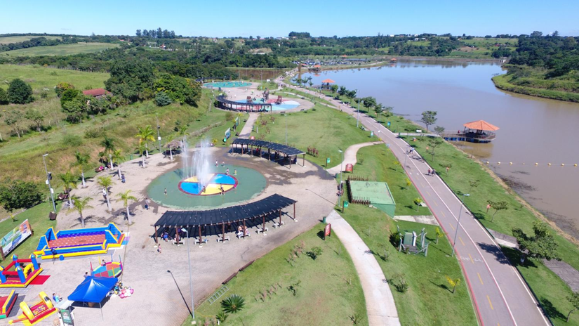 Parque do Mirim é uma área de proteção ambiental ao redor da represa do Rio Capivari-Mirim, com trilhas, pedalinho e quadras poliesportiva / Reprodução / Prefeitura de Indaiatuba