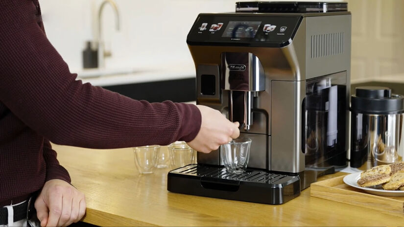 O grande triunfo das cápsulas sempre foi o sistema de "um toque" / Reprodução/Youtube