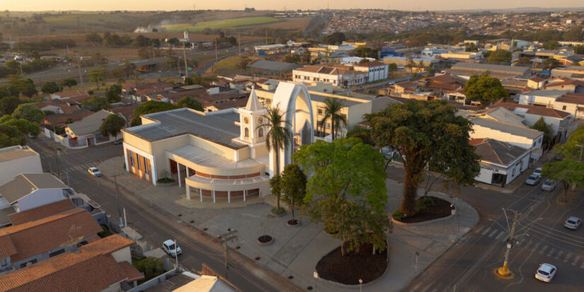 Vista aérea de Artur Nogueira revela a área urbana após revisão territorial/Divulgação