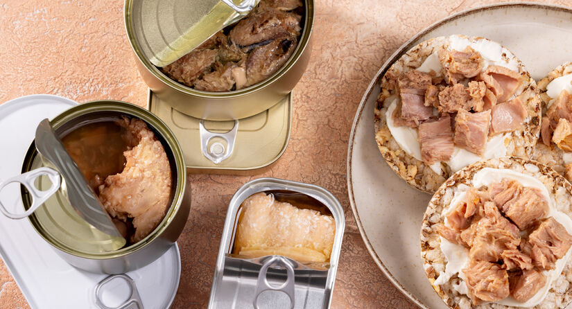 Segundo especialistas, o atum conservado em água tende a manter uma concentração maior de proteína Freepik