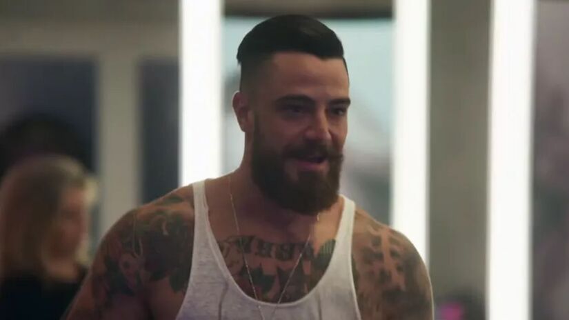 Ator Felipe Titto em cena de 'O Outro Lado do Paraíso' (TV Globo/Reprodução)