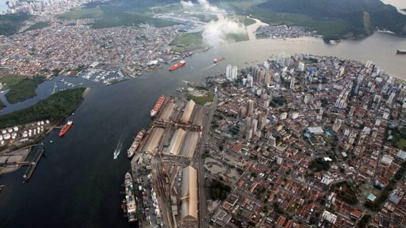 Trilhos, armazéns e navios: o Porto de Santos foi peça-chave na industrialização do país / Foto: Divulgação