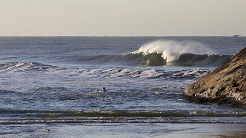 Praia da Enseada, no Guarujá / Silvia Winik