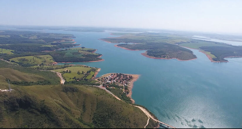 A história de Santo Hilário está diretamente ligada à criação do Lago de Furnas / Reprodução/YouTube
