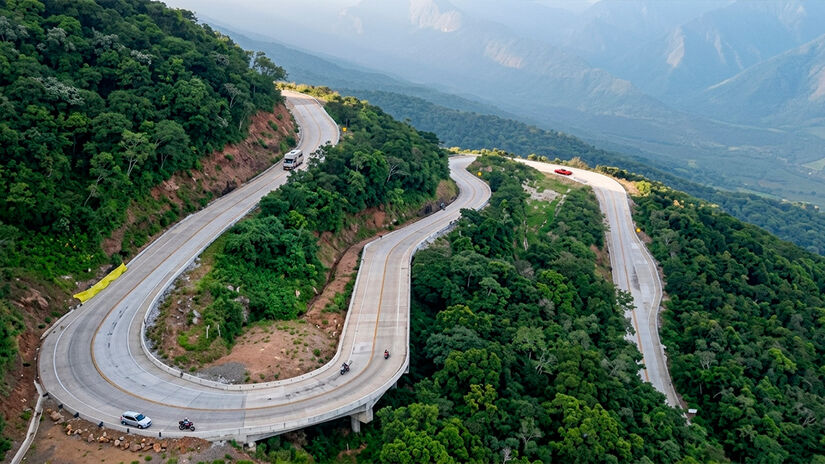 No turismo, a rodovia deve aproximar destinos do litoral sul catarinense e da serra gaúcha, ampliando o fluxo de visitantes entre as regiões. DNIT/Divulgação