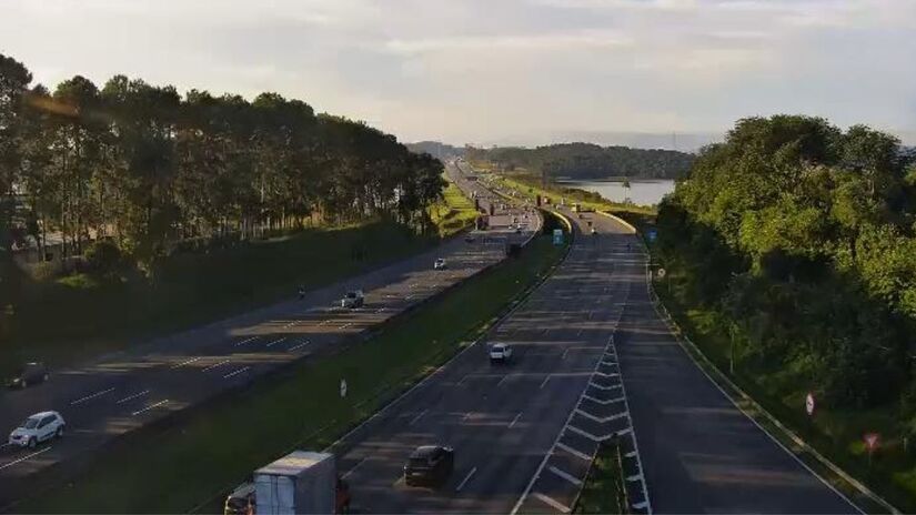 Os pontos mais críticos estão na Anchieta (km 13 ao 10 e 19 ao 16) e na Imigrantes (km 16 ao 14 e 49 ao 46) (Ecovias/Reprodução)