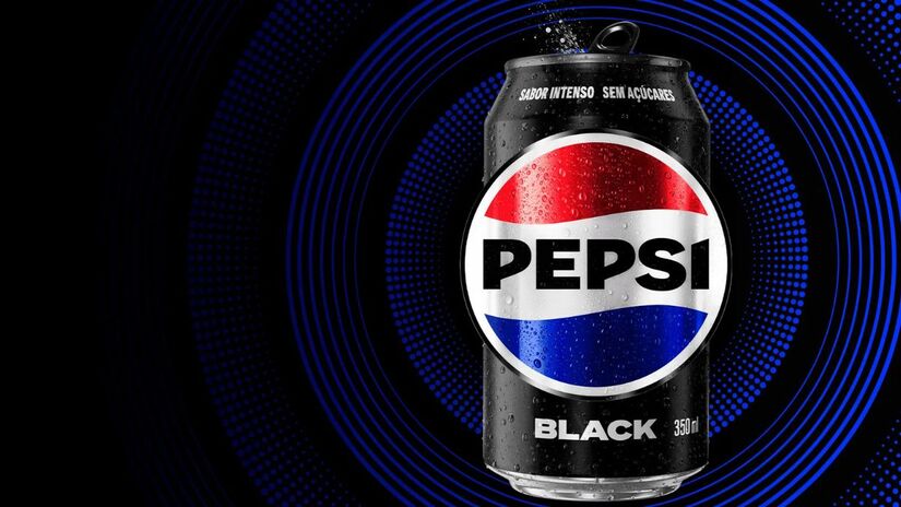 Com menos ingredientes que concorrentes diretos, a Pepsi Black ainda contém corante e nível moderado de sódio / Foto: Divulgação
