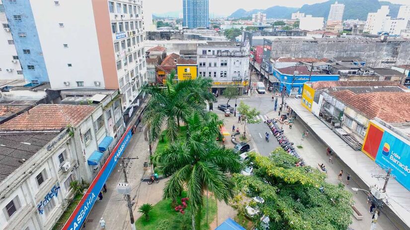 Com a nova Lei Municipal, os pontos de táxi da cidade poderão ser usados por qualquer taxista (Renan Lousada/DL)