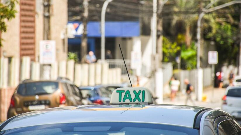 A administração municipal explica que os profissionais devem seguir todas as normas da atividade e manter a qualidade no atendimento, para que a mudança beneficie tanto a categoria quanto os usuários (PMSV/Divulgação)