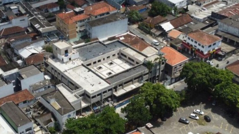 A construção da primeira UPA Central 24h está com 54% das obras concluídas e deve ser entregue no segundo semestre de 2026 / Divulgação/PMSV