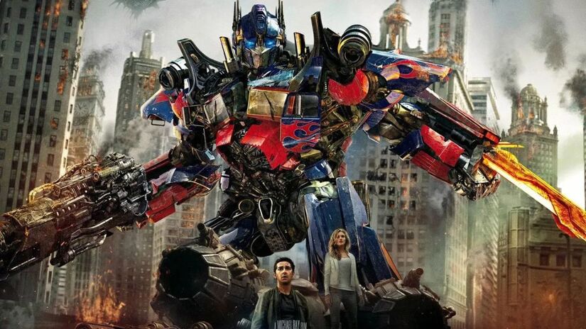 Mesmo sendo de uma franquia, o terceiro 'Transformers' tem uam trama que explora a viagem à Lua e o seu lado oculto (Paramount Pictures/Divulgação)