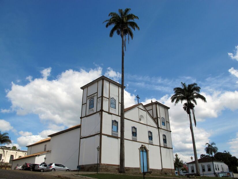 PIRENÓPOLIS (GO). No meio do estado, a cidade guarda história, com igrejas e casario colonial, cachoeiras e turismo de aventura.