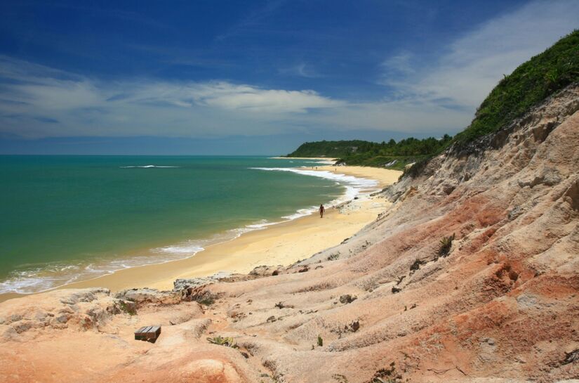 PORTO SEGURO. A praia do Espelho (foto) é uma das atrações da cidade baiana.