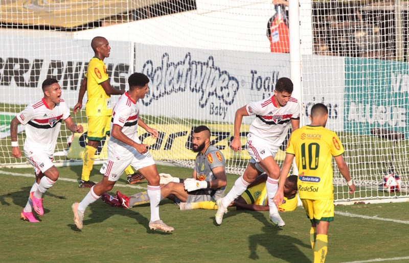 São Paulo empata com o Santos no Paulista Feminino Sub-17 - SPFC