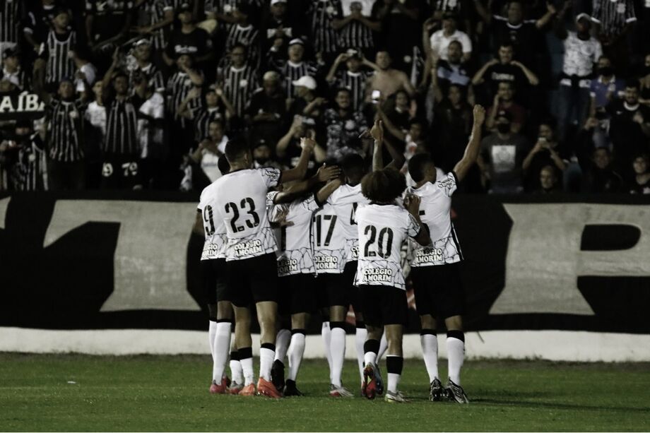 Santo André vence Santos e avança em primeiro na Copinha