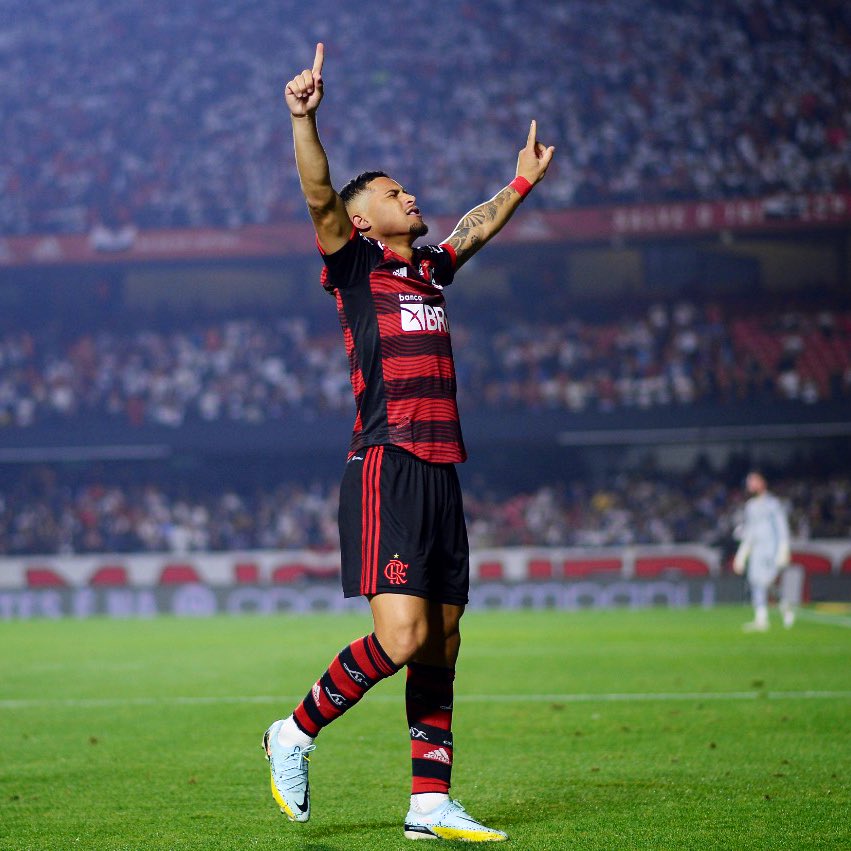 São Paulo é superior no Maracanã contra Flamengo e abre vantagem