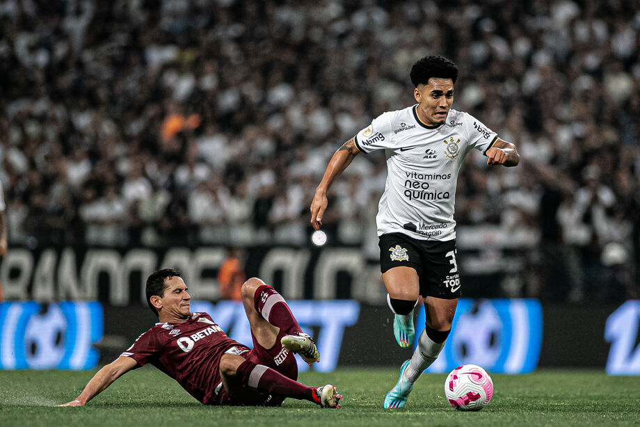 Fluminense domina e vence o Goiás no último jogo no Maracanã em 2022, Fluminense