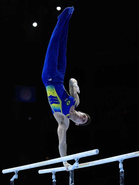 Equipe masculina do Brasil abre Mundial de ginástica artística