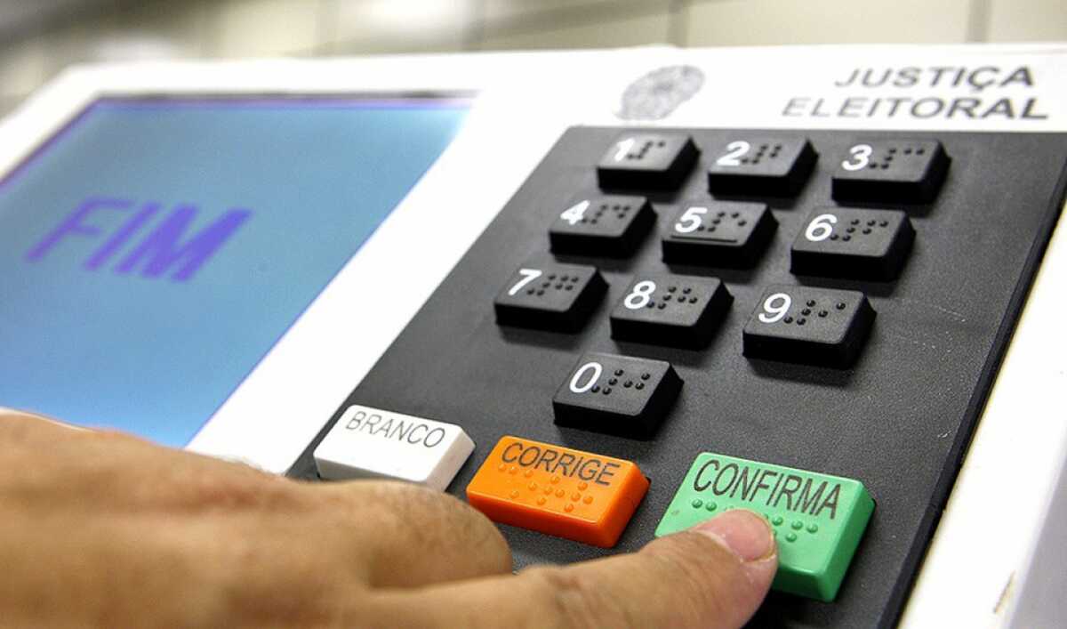 Pesquisa de intenção de votos na Baixada Santista