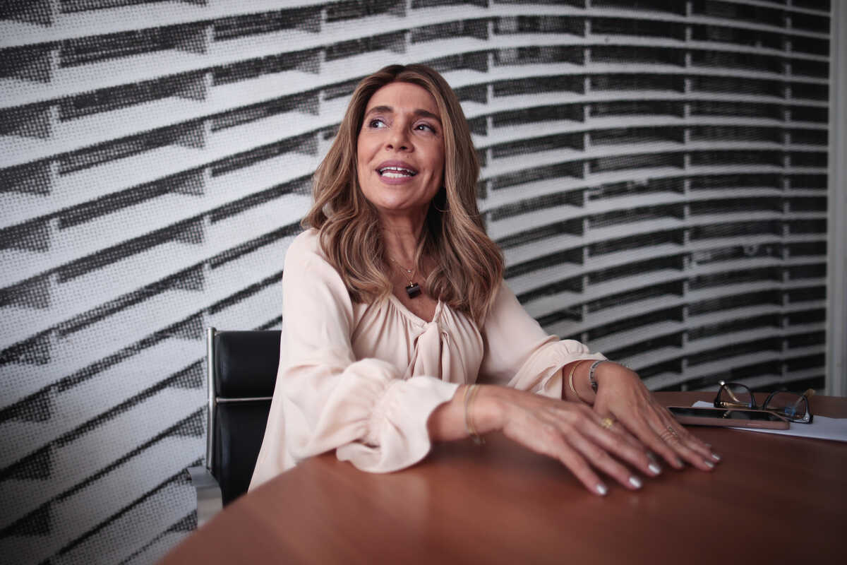 Cris Monteiro: 'As pautas progressistas foram abandonadas pela direita' - Diário do Litoral