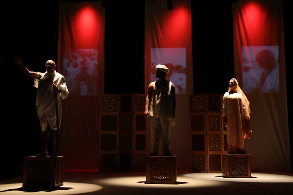 Músicos participam da semifinal do Femag no Teatro Procópio Ferreira, no  Guarujá - BS9