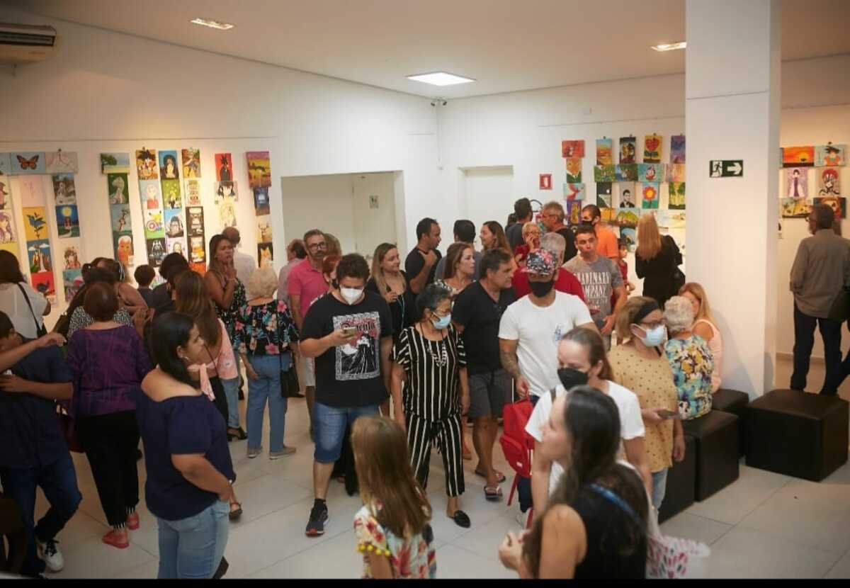 Teatro Procópio Ferreira exibirá obras de 27 artistas com idade a partir dos 5 anos Diário do Teatro Procópio Ferreira exibirá obras de 27 artistas com idade a partir dos 5 anos Diário do
