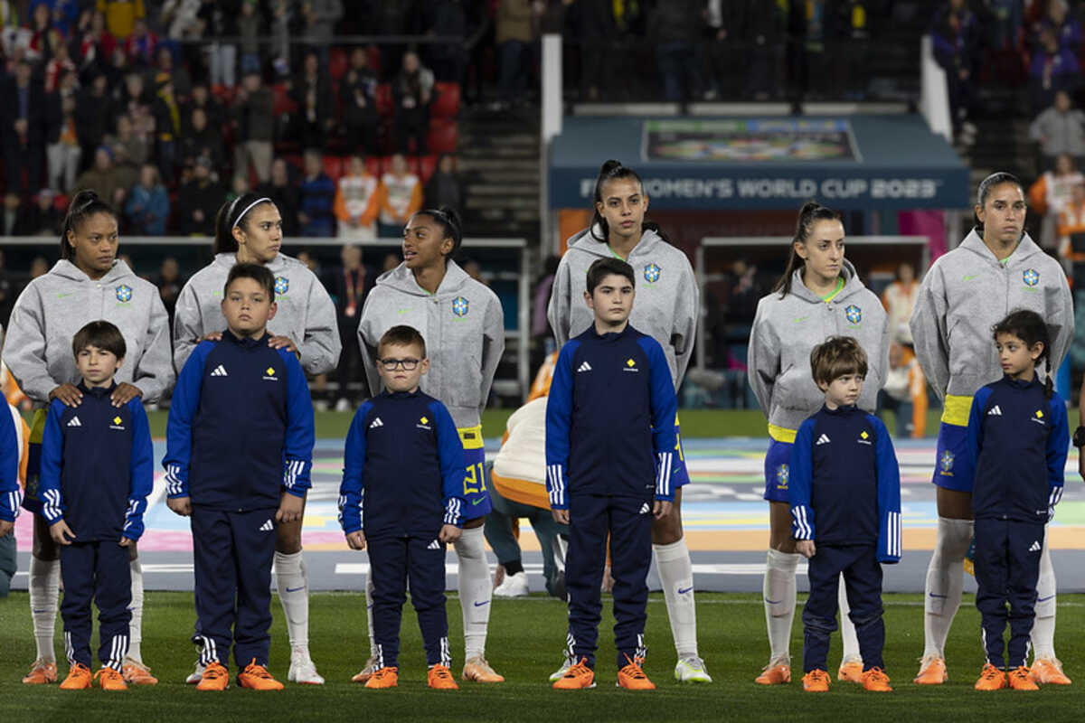 Figurinhas da Copa do Mundo no Litoral de SP: preço pode chegar a