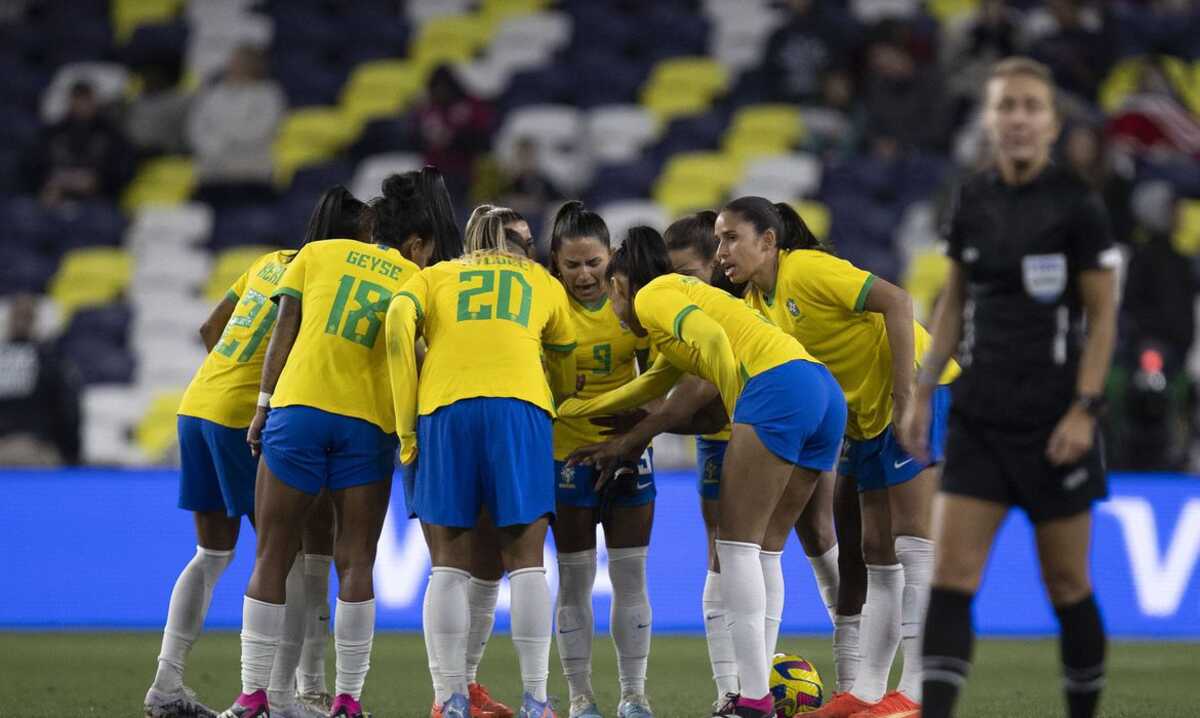 São Vicente decreta ponto facultativo durante jogos do Brasil na Copa
