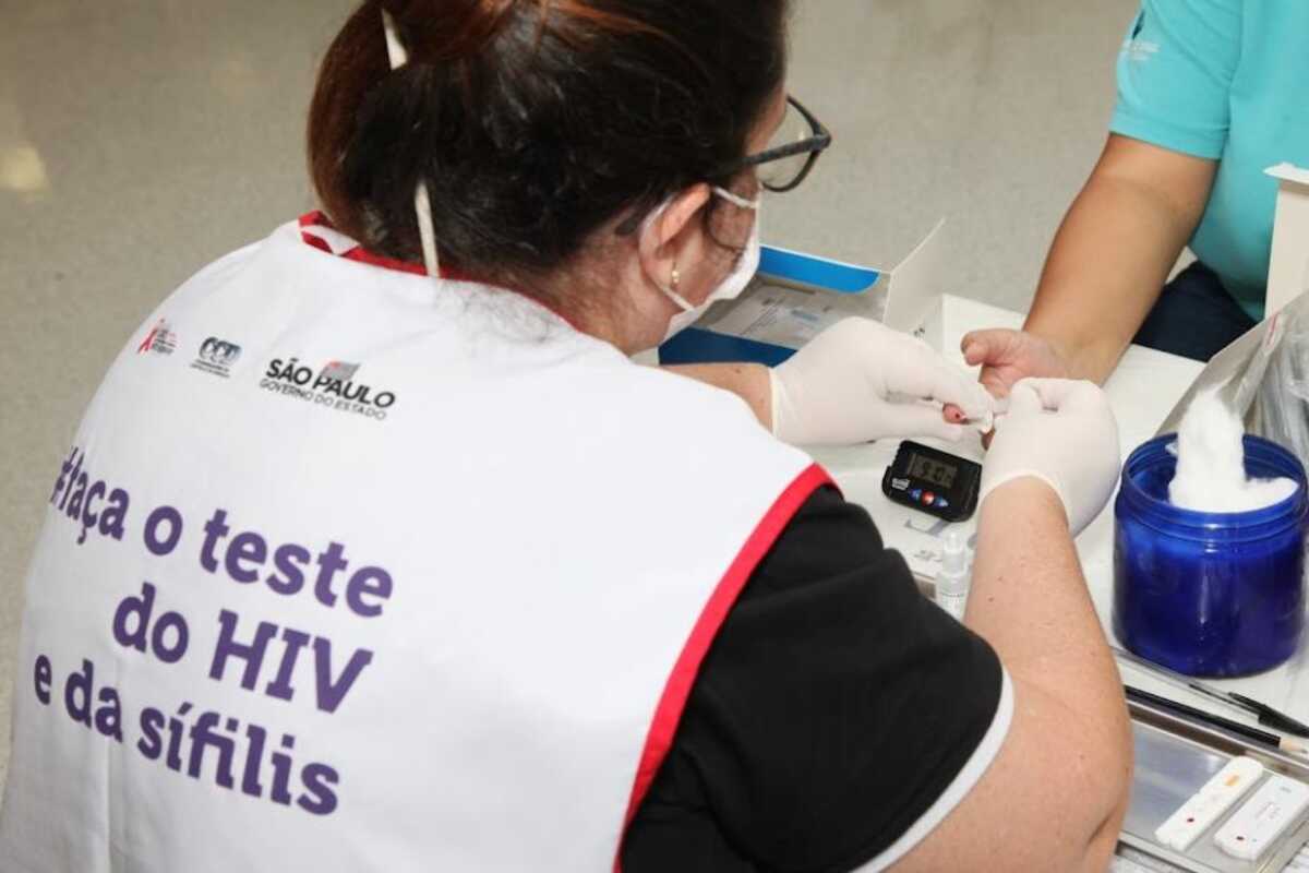 Dezembro Vermelho: Santos amplia testes rápidos para HIV e sífilis a ...