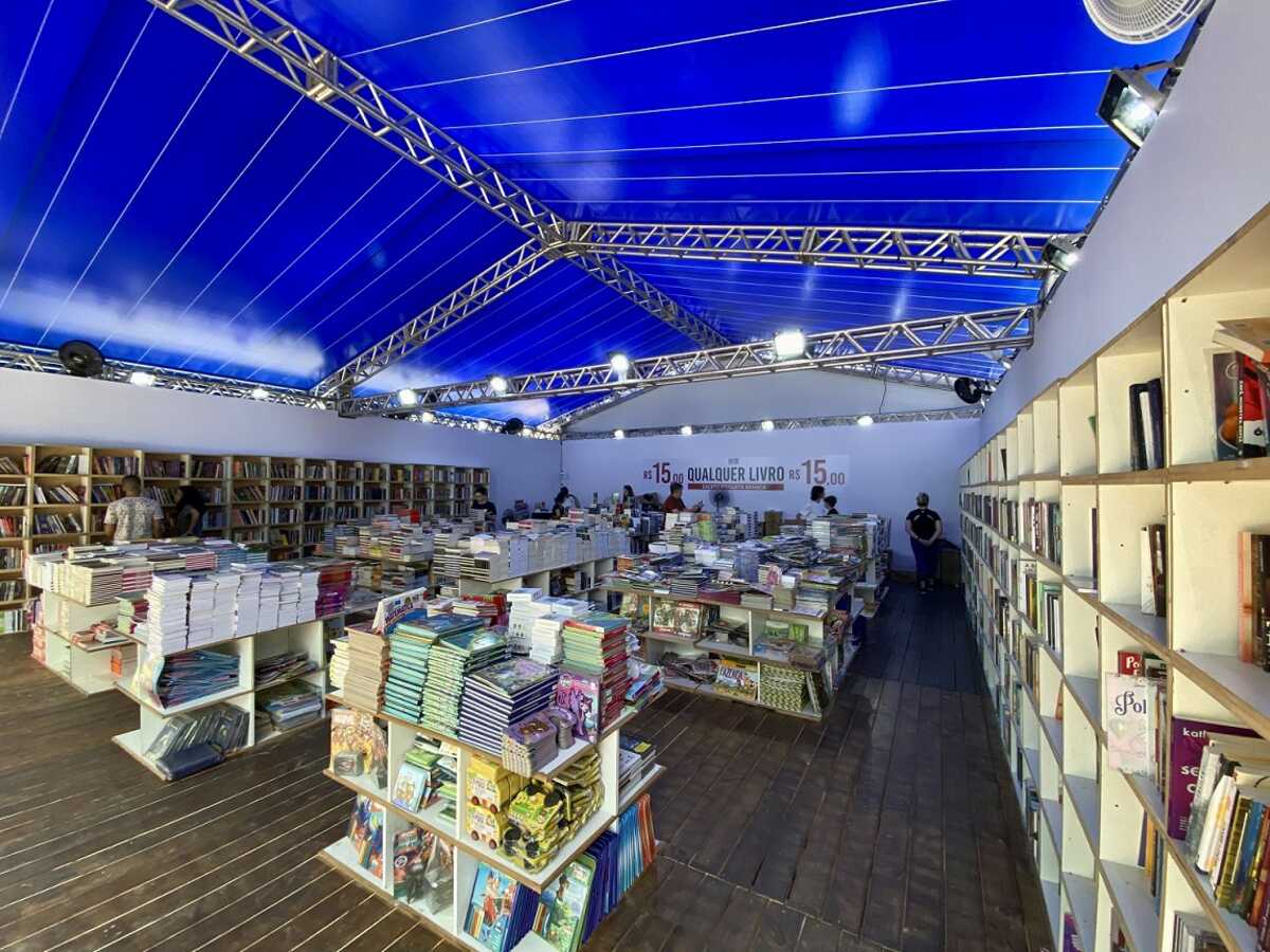 Feira do Livro é prorrogada em Guarujá