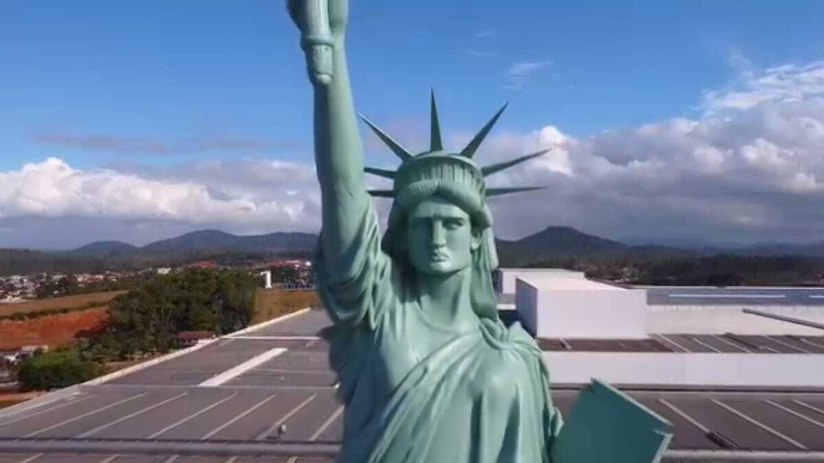 Maior estátua do Brasil está em SC