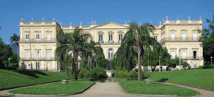 Bolsonaro quer transformar Museu Nacional em espaço ...