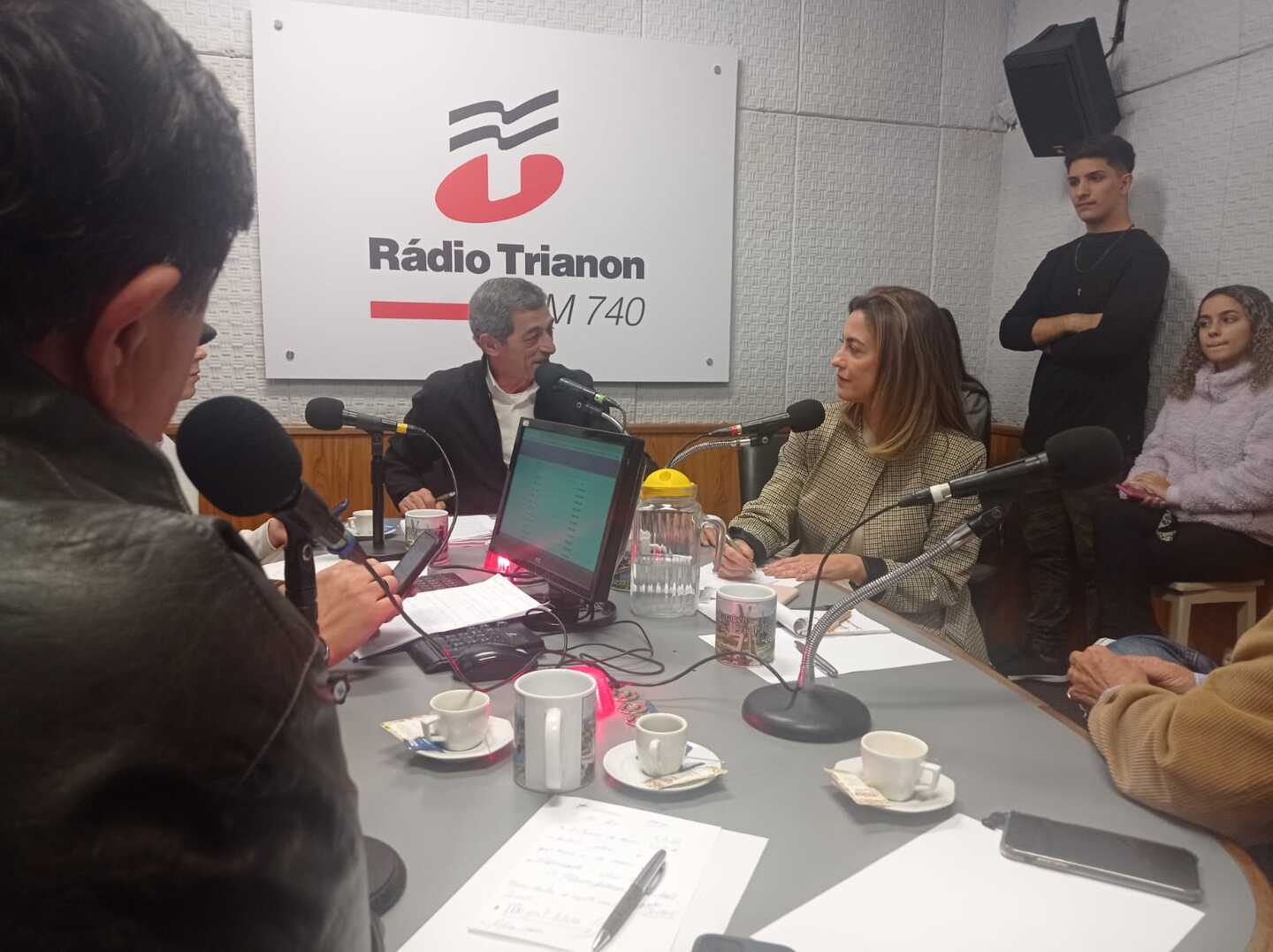 Soraya Thronicke durante entrevista à Rádio Trianon