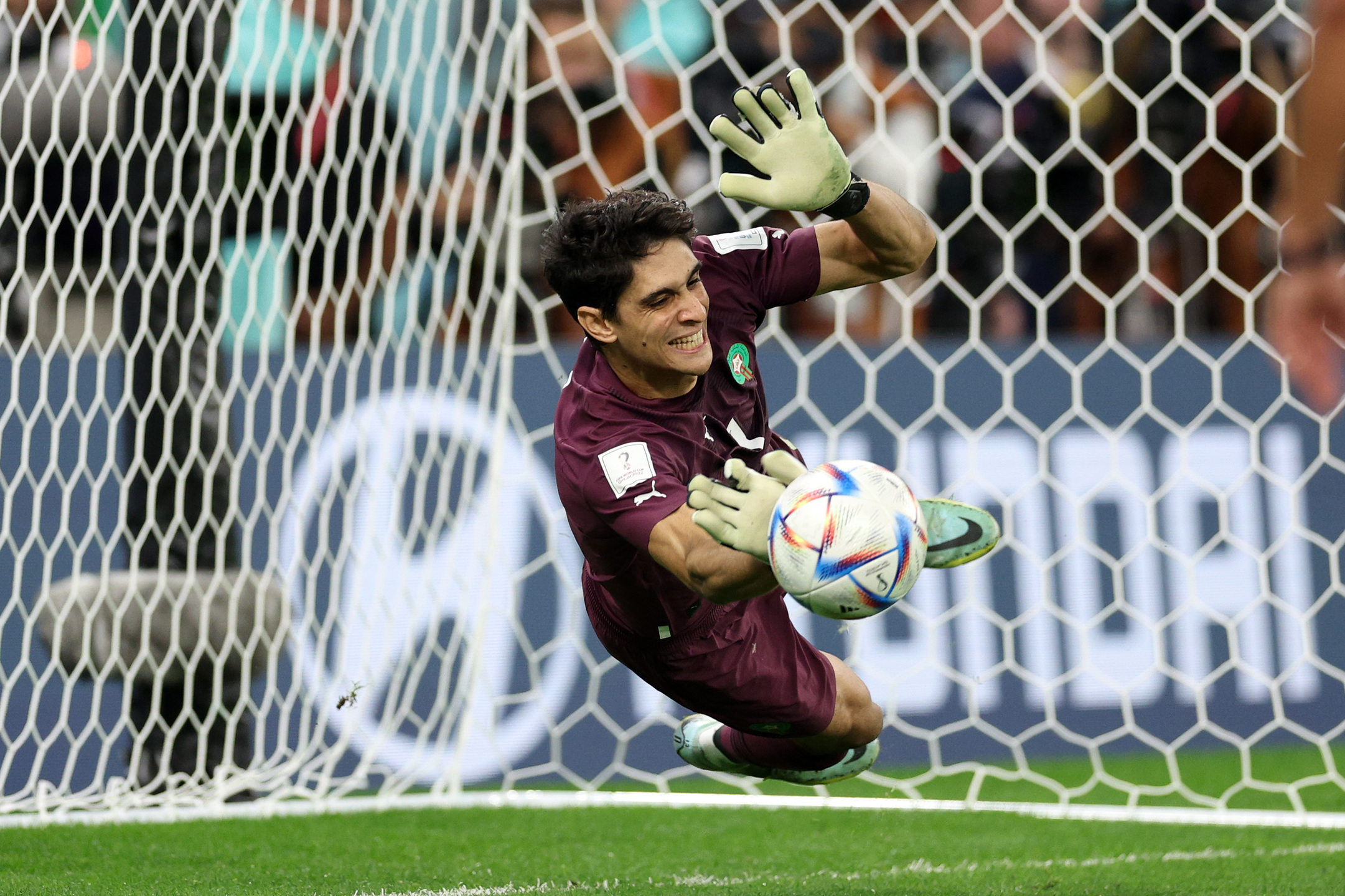 Histórico! Marrocos vence Espanha nos pênaltis e está nas quartas de final  da Copa - PRADO AGORA