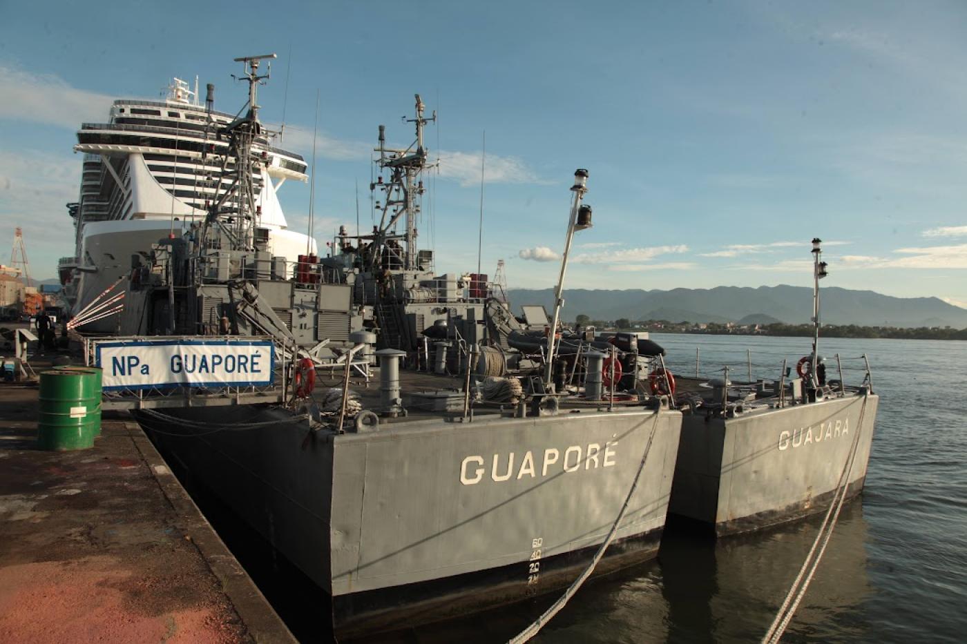 Navio-patrulha Guajará, em Santos