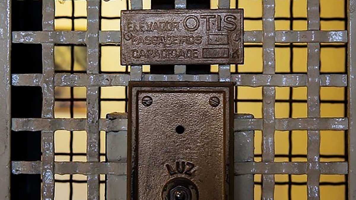 O elevador do Mosteiro de São Bento é datado de 1908