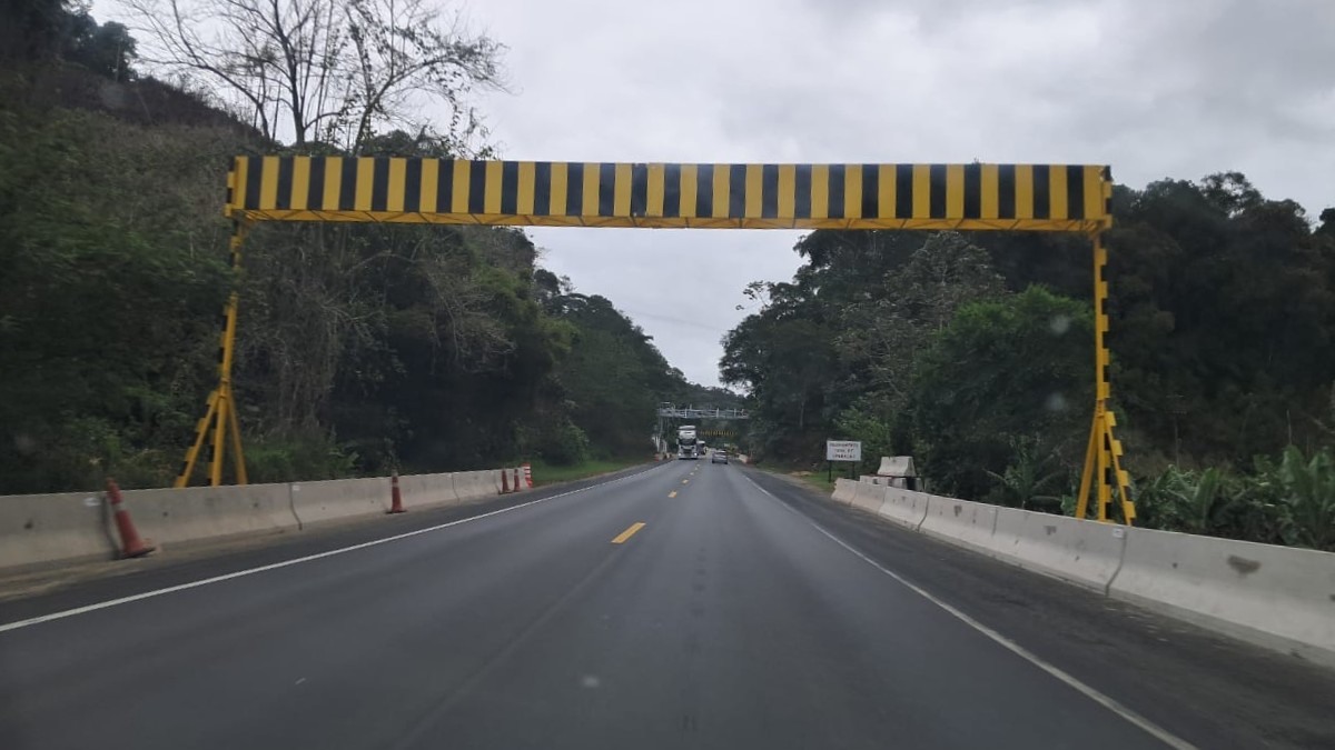 Concessionária que administra a rodovia instalou o terceiro pórtico de cobrança de pedágio
