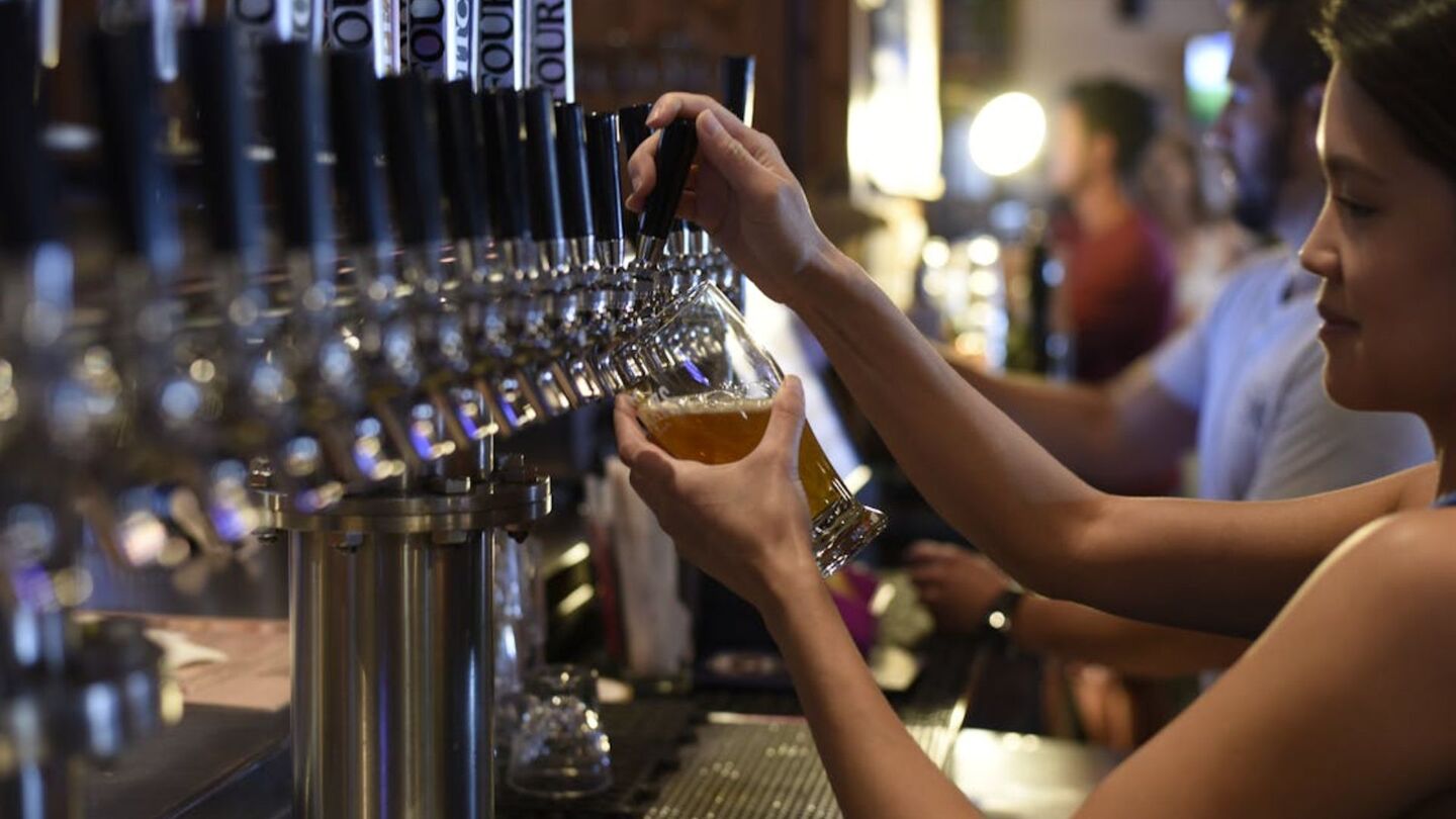 cerveja brasileira e eleita e melhor do mundo e e fabricada no interior de sp