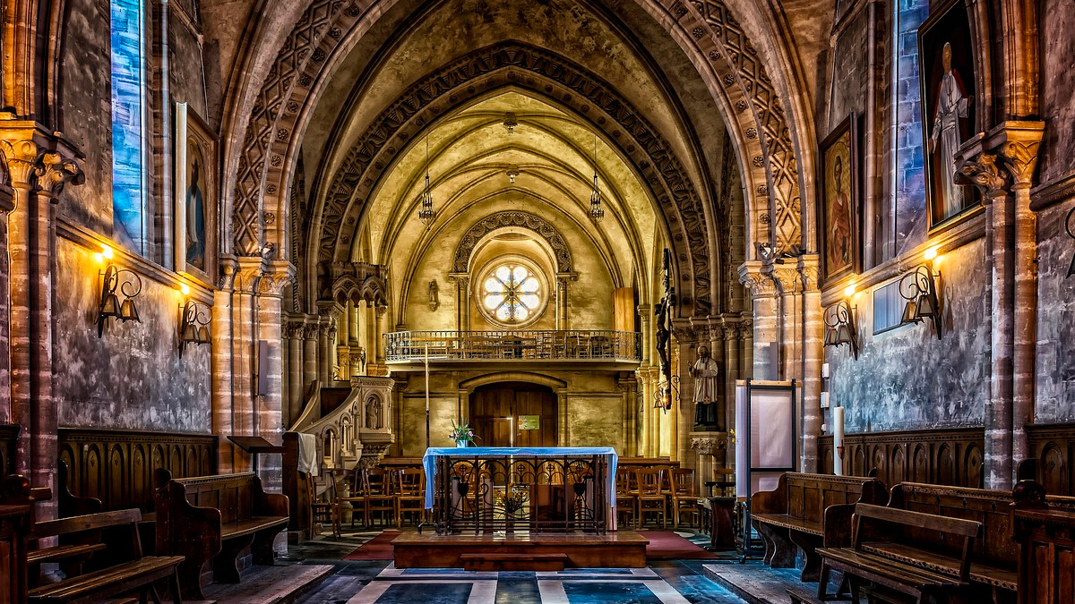 Nesta quarta-feira (18), a Igreja Católica celebra a Quarta-feira de Cinzas, data que marca o início da Quaresma,