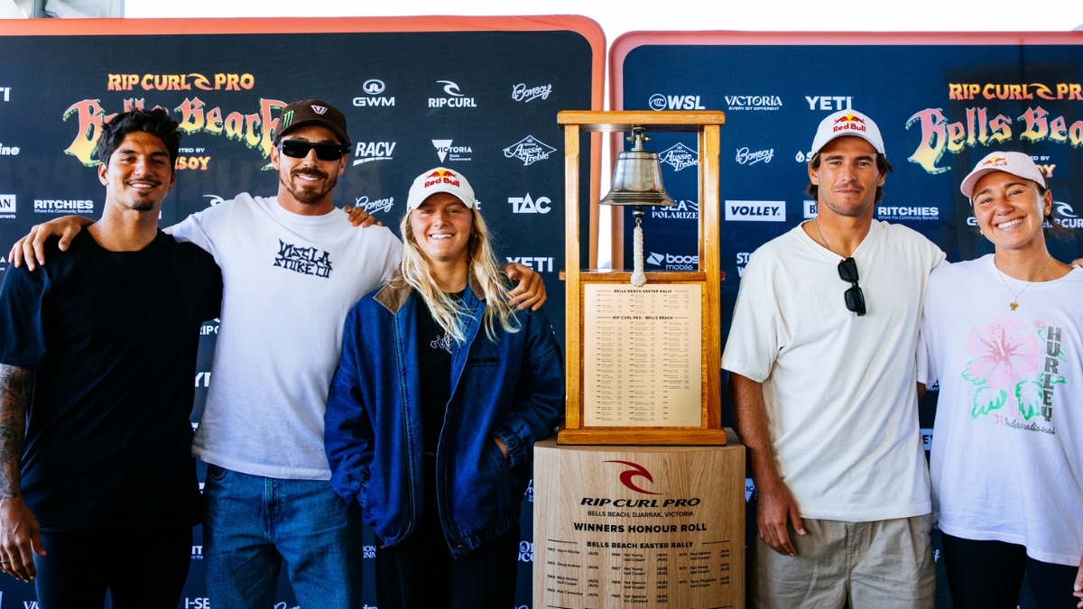 Gabriel Medina, Yago Dora, Molly Picklum, Jack Robinson e Carissa Moore na coletiva em Bells Beach