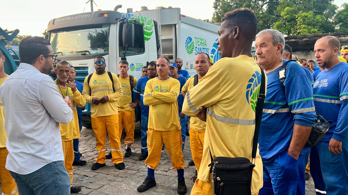 Grupo responsável pela limpeza urbana de seis cidades do Litoral fez reuniões com colaboradores