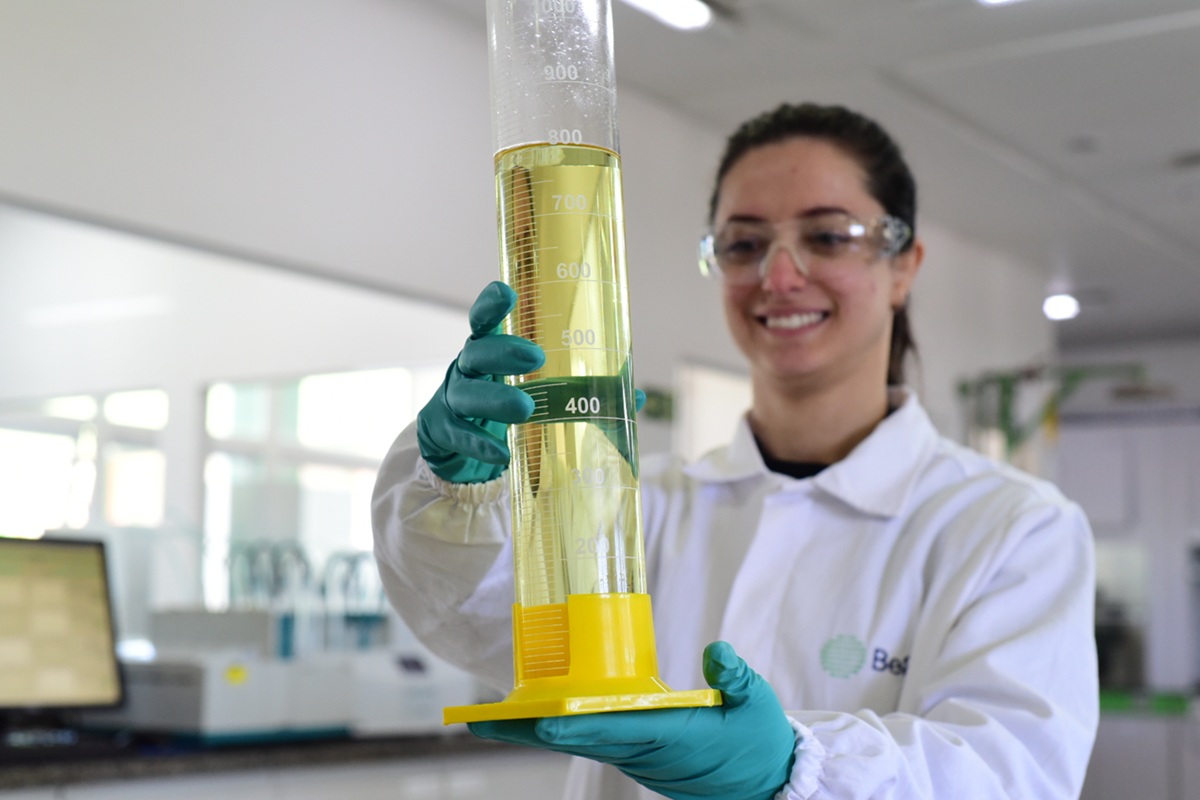 BeVant é um biocombustível desenvolvido a partir de fontes renováveis, como óleos vegetais (soja, canola, algodão e girassol), gorduras animais e óleos reciclados