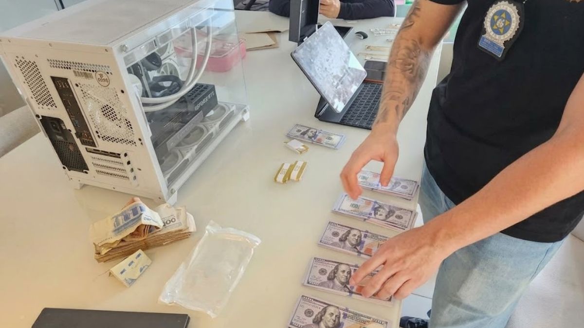 A influenciadora utilizada dinheiro falso para divulgar jogos de azar