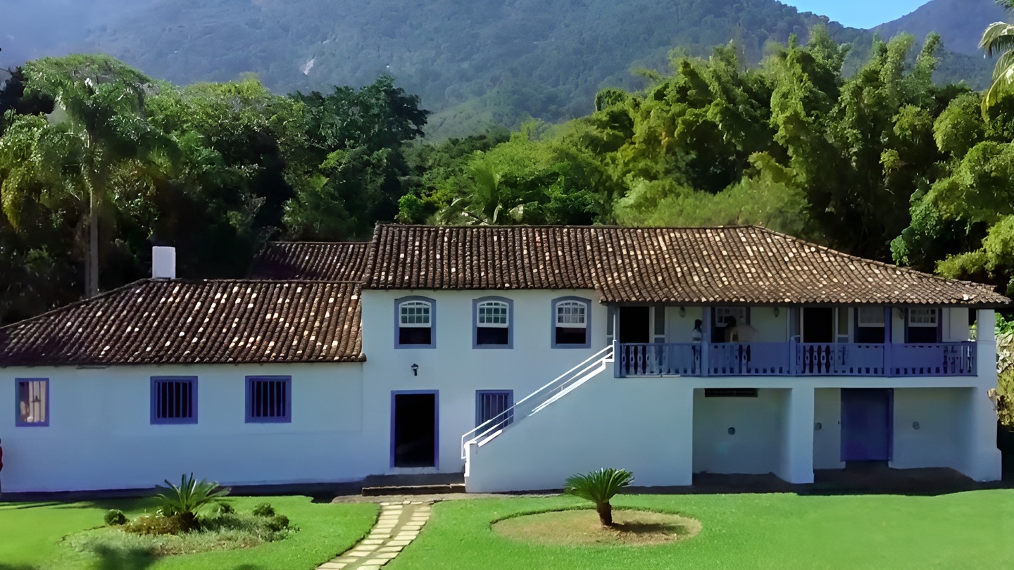 Fazenda do Engenho D'Água, monumento tombado que foi consolidado como Parque Municipal e principal ponto turístico de Ilhabela