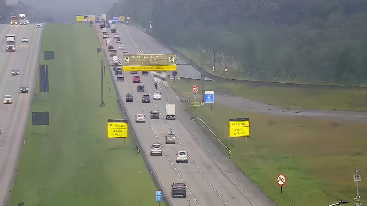 O trecho da Ligação Planalto está tranquilo nesta manhã de quinta-feira