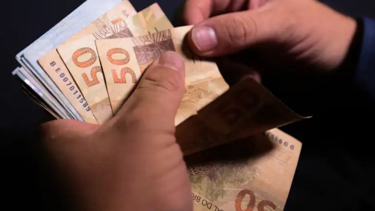 Imagem Padrão   DL (18)