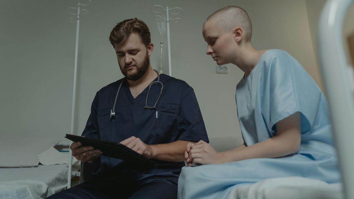 Saiba como o novo estatuto protege quem precisa de serviços de saúde.