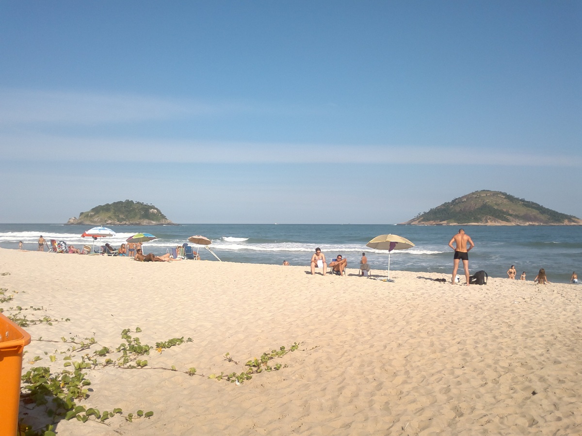 Praia de Grumari, na Zona Oeste do Rio, é a praia mais limpa do estado
